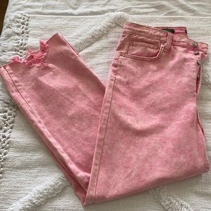 Pink cropped jeans
